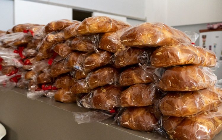 Ο Δήμος στρώνει το πασχαλινό τραπέζι σε περισσότερα από 2.000 άτομα