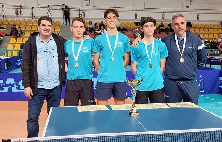 Επιτραπέζια αντισφαίριση: Πρωταθλητής Ελλάδος στους εφήβους ο Α.Σ. «Το Γυμνάσιο»