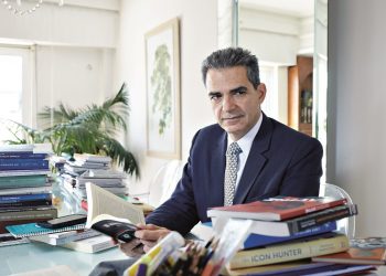 Άγγελος Συρίγος στην «Α»: «Πρέπει να δούμε θαρραλέα τη Μικρασιατική Καταστροφή»