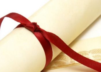 Ο Δήμος βραβεύει τους αριστούχους αποφοίτους των Δημοσίων Λυκείων