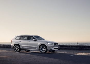 Ετοιμοπαράδοτα Volvo της best seller σειράς XC στην ελληνική αγορά