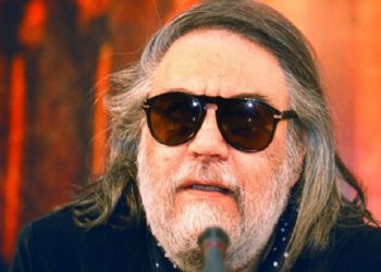 Πέθανε ο σπουδαίος συνθέτης Βαγγέλης Παπαθανασίου