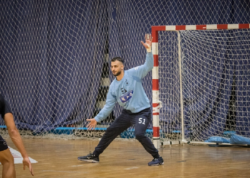 ΑΣΕ ΔΟΥΚΑ χάντμπολ: Ανανέωσε με τους «μπλε» ο Παναγιώτης Κολλύρης