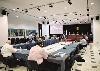 «Υβριδικές» καταστάσεις