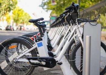 «Πράσινες» μετακινήσεις στον Δήμο: Έρχονται τα δωρεάν ηλεκτρικά ποδήλατα για όλους