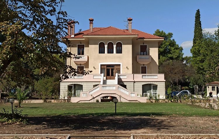 Μαθήματα ιστορίας στον κήπο του Ελληνικού Ιδρύματος Πολιτισμού στο Ψυχικό