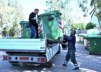 Δήμος Χαλανδρίου: 810 νέοι πράσινοι και μπλε κάδοι - Επεκτείνεται το ρεύμα βιοαποβλήτων (Βίντεο)