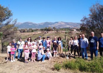 Δράσεις για το περιβάλλον: Ομόρφυναν οι Αδάμες με καθαρισμό και δενδροφύτευση