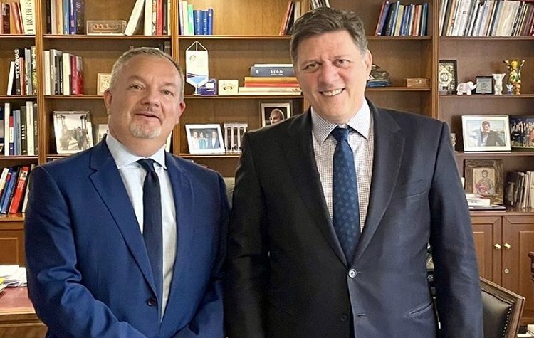 Συνάντηση Μιλτιάδη Βαρβιτσιώτη με τον Πρέσβη του Ηνωμένου Βασιλείου, Matthew Lodge