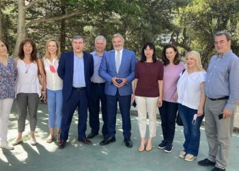 Τους «Πρωταθλητές στην Ανακύκλωση» μαθητές του 2ου Δημοτικού Μελισσίων επισκέφτηκε ο Γ. Πατούλης