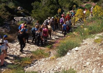 Η πεζοπορική διάσχιση της Ρεματιάς σηματοδότησε την έναρξη της 8ης Γιορτής Περιβάλλοντος