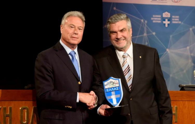 Βράβευσε τον Γιάννη Σγουρό η Ελληνική Ολυμπιακή Επιτροπή