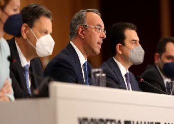 Τον Ιούνιο η επιστροφή του 60% των επιπλέον επιβαρύνσεων των νοικοκυριών από τις ενεργειακές αυξήσεις