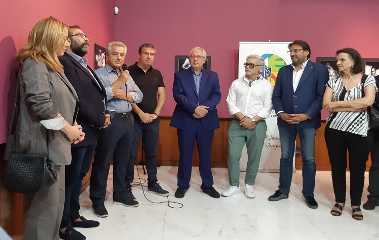 «Σχήματα στο Φως»: Έκθεση στην Ολυμπιακή Δημοτική Πινακοθήκη