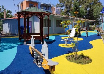 Αναβαθμίστηκαν τα προαύλια του ειδικού δημοτικού Ωρωπού και του νηπιαγωγείου Χαλκουτσίου