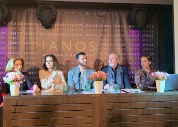 Ο Πευκιώτης Λευτέρης Ζαμπετάκης παρουσίασε  την ποιητική συλλογή του «Ψυχής μου Κύματα»