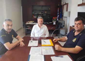 Συνάντηση δημάρχου Γ. Γιασημάκη με τους διοικητές των Π.Υ Βοιωτίας & Οινόφυτων