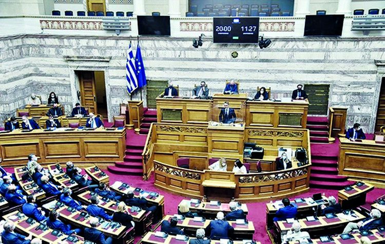 Βουλή: Ερμηνείες και κάλπες