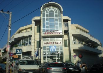 Κόντρα Θεοδωρικάκου - Κατωπόδη για την κατάληψη του Δημαρχείου