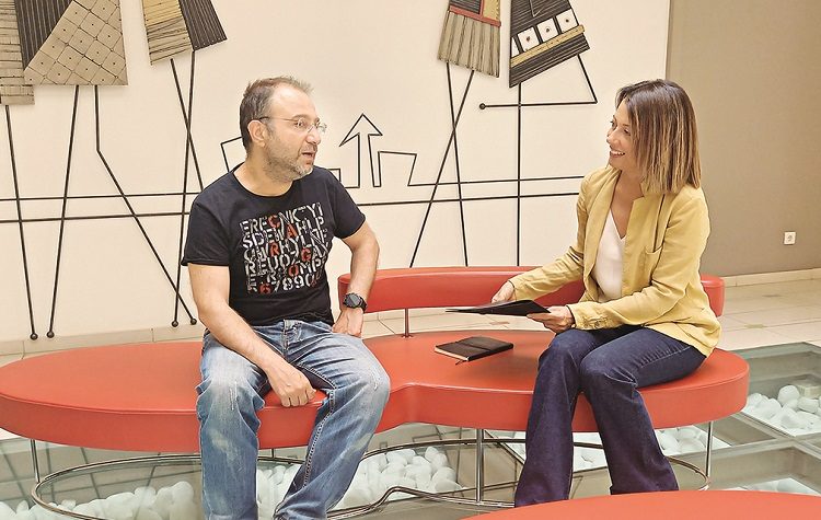 Πέγκη Φαράντου: «Ο πόλεμος δεν έχει νικητές»