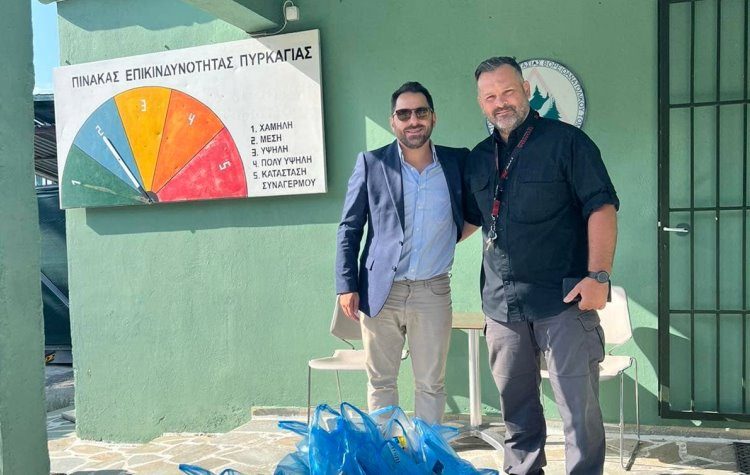 Στο πλευρό των Εθελοντών Πολιτικής Προστασίας του Υμηττού ο Αλ. Μουστόγιαννης