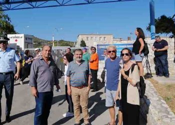 Η δωρεά των Ρόταρυ έφερε συγκέντρωση διαμαρτυρίας έξω από το Παίδων Πεντέλης