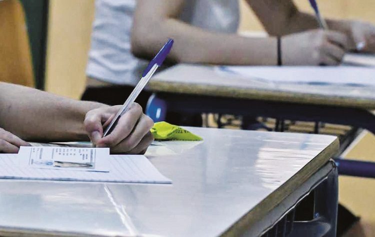 Πανελλαδικές: Ώρα εξετάσεων