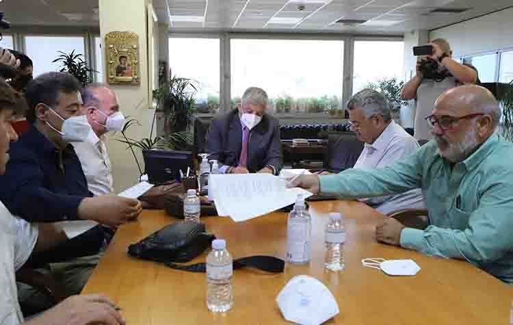 Περιφέρεια Αττικής, λαϊκές αγορές και «Όλοι Μαζί Μπορούμε» ενώνουν δυνάμεις για τους ευάλωτους