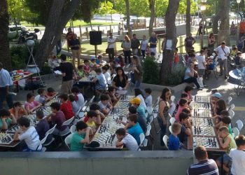 Σκακιστικός Όμιλος Χαλανδρίου: Διήμερο «ρουά ματ» στην κεντρική πλατεία