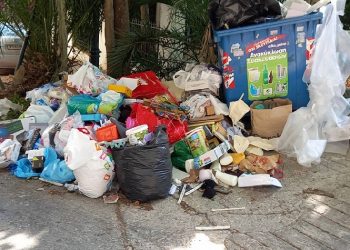 Συμμαχία Πολιτών: «Η πόλη πνίγεται στην βρωμιά»
