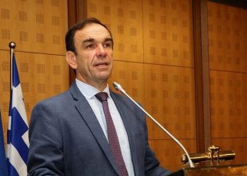 Χιωτάκης προς Θωμάκο: «Αντιδημοκρατική μεθόδευση για το Ζηρίνειο»