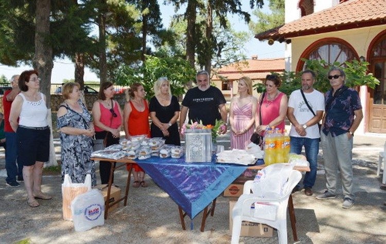 Ρίγη συγκίνησης στο αντάμωμα των Γκιουλμπαξιωτών Μελισσίων με του Ροδόκηπου Χαλκιδικής