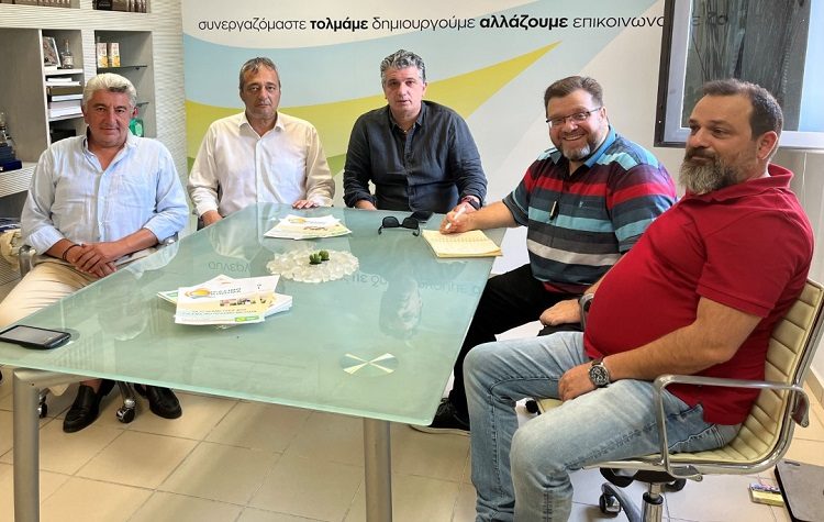 Συνάντηση Ξ. Μανιατογιάννη με «Πράσινο Κίνημα» με φόντο την ανακύκλωση