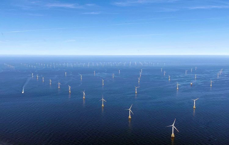 RWE και ΕΛΛΗΝΙΚΑ ΠΕΤΡΕΛΑΙΑ ενώνουν τις δυνάμεις τους για να αναπτύξουν υπεράκτια αιολική ενέργεια