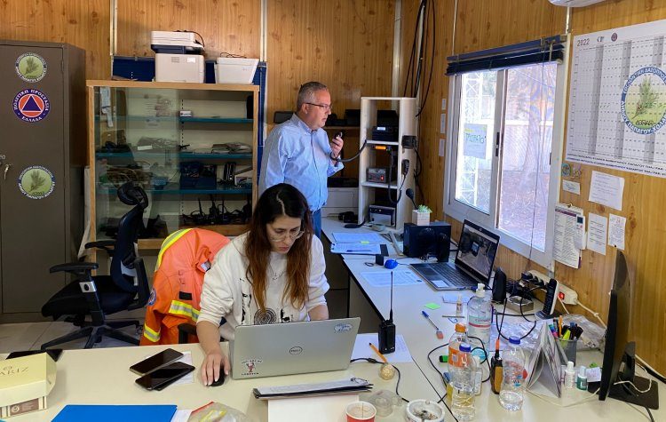 Ηλ. Αποστολόπουλος: «Σε επιφυλακή προσωπικό και εθελοντές του Δήμου για τον Υμηττό»