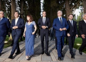 Με διευρυμένη εκπροσώπηση πολιτών η δεξίωση για την 48η επέτειο Αποκατάστασης της Δημοκρατίας