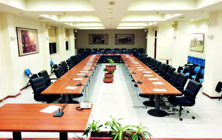 Η πολυφωνία στην… ημερήσια διάταξη