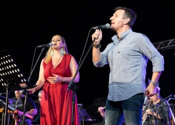 «Μάγεψαν» το κοινό  ο Δημήτρης Μπάσης, η Ασπασία Στρατηγού και η Εστουδιαντίνα