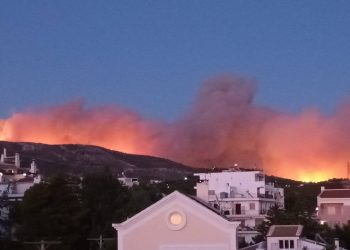 Έσβησαν τα ενεργά μέτωπα στην Πεντέλη, σε επιφυλακή για αναζωπυρώσεις - Όλες οι εξελίξεις