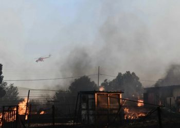 Περιφέρεια Αττικής: Καταγραφή ζημιών σε επιχειρήσεις και υποδομές από τις πυρκαγιές