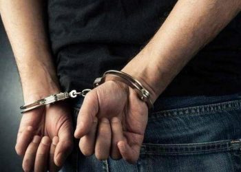 Ανήλικοι απείλησαν με μαδέρια τον οδηγό της Αγίας Παρασκευής