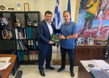 Για έργα ανακατασκευής αθλητικών χώρων ενημέρωσε ο Τ. Μαυρίδης τον Γ. Μαυρωτά