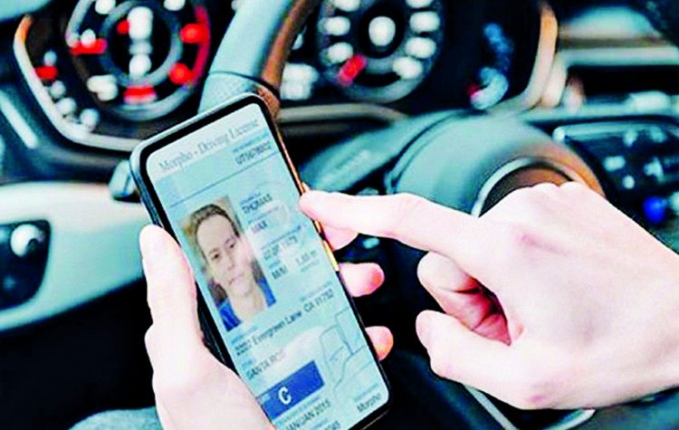 Ταυτότητα - Δίπλωμα: Στο «κινητό» πορτοφόλι