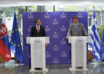 Μ. Βαρβιτσιώτης: «H Ελλάδα δεν θα μετατραπεί από χώρα σε χώρο διεύλευσης προσφύγων και μεταναστών»