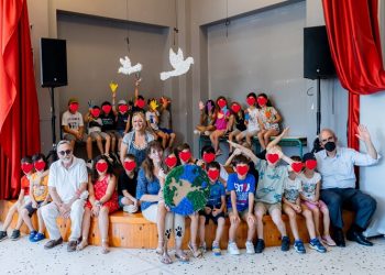 «Κοινωνική Μέριμνα»: Λιλιπούτειοι καλλιτέχνες με έμπνευση την ειρήνη