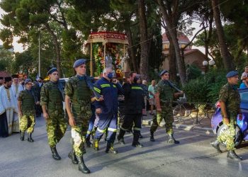 Λαμπρότητα και κατάνυξη στον εορτασμό της Μεταμορφώσεως του Σωτήρος στο Κεφαλάρι