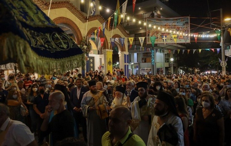 Παρουσία δημάρχου το Μαρούσι τίμησε με λαμπρότητα την προστάτιδα της πόλης Παναγία Θεοτόκο