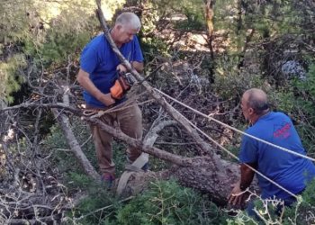 Εργασίες καθαρισμού από ΣΠΑΠ και εθελοντές στη Ρεματιά Πεντέλης - Χαλανδρίου