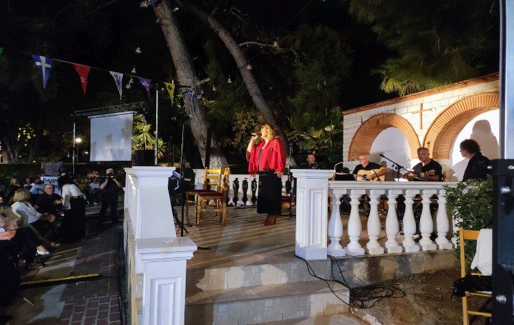 Με τη Λένα Αλκαίου και την ορχήστρα της ξεκίνησαν τα φετινά «Ηράκλεια»