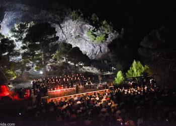 Δωρεές πολιτών την πρώτη ημέρα του Φεστιβάλ Πεντελικού ύψους 654 ευρώ